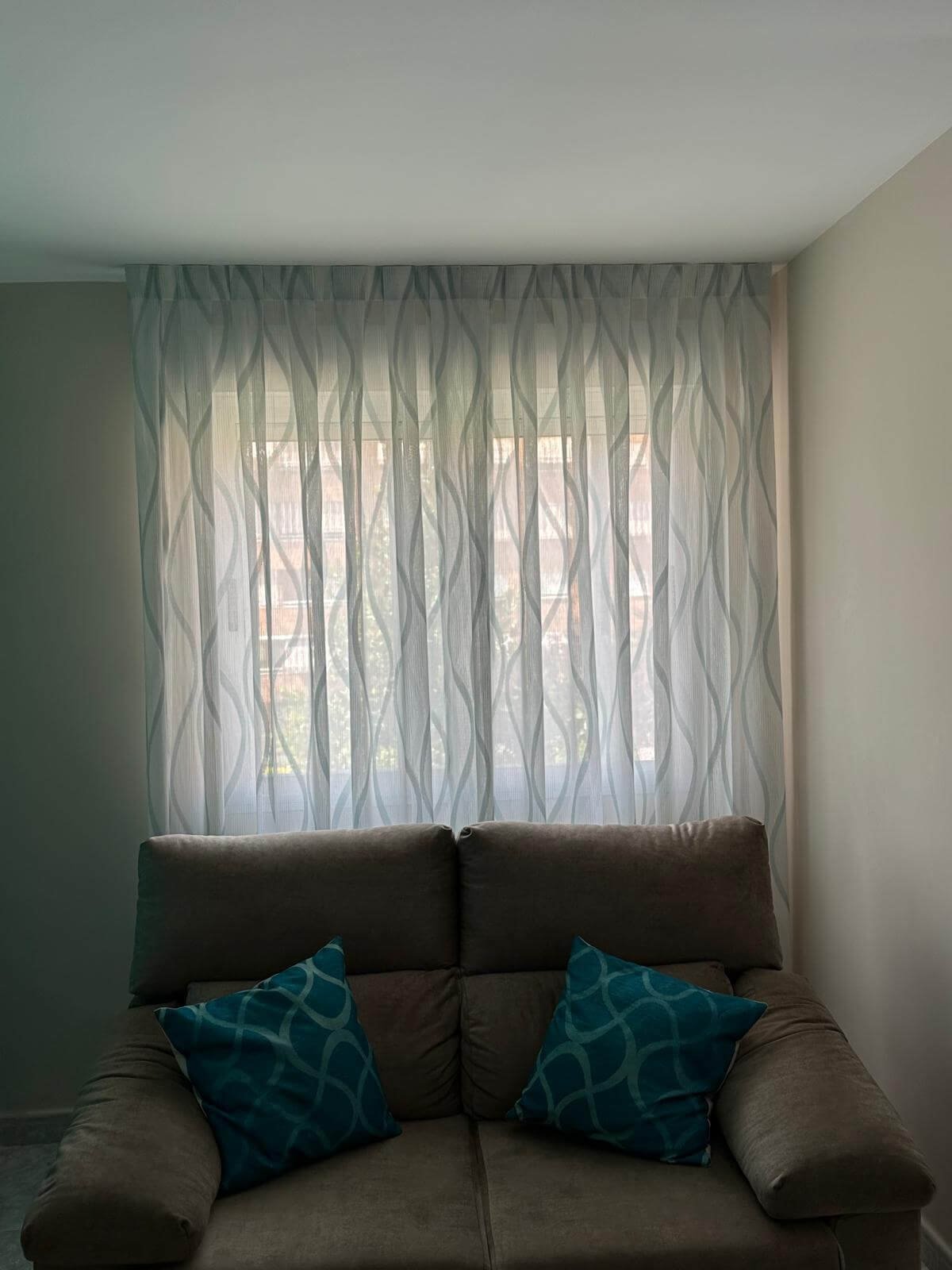 Colocación de cortinas a medida